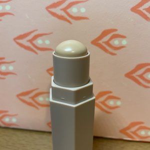 FENTY BEAUTY Match Stix Matte Skinstick Linen fair to light cool pinky undertone